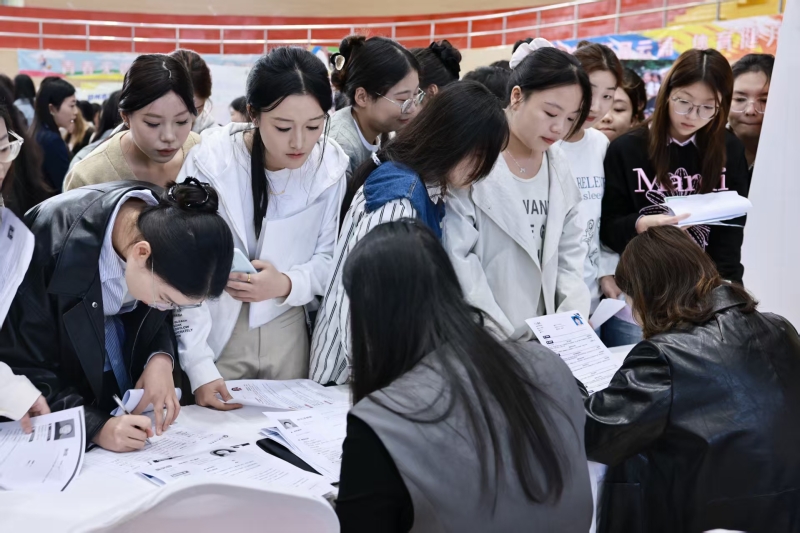 筑梦幼教 职引未来——文法学院成功举办2026届学前教育专业毕业实习与就业一体化双选会