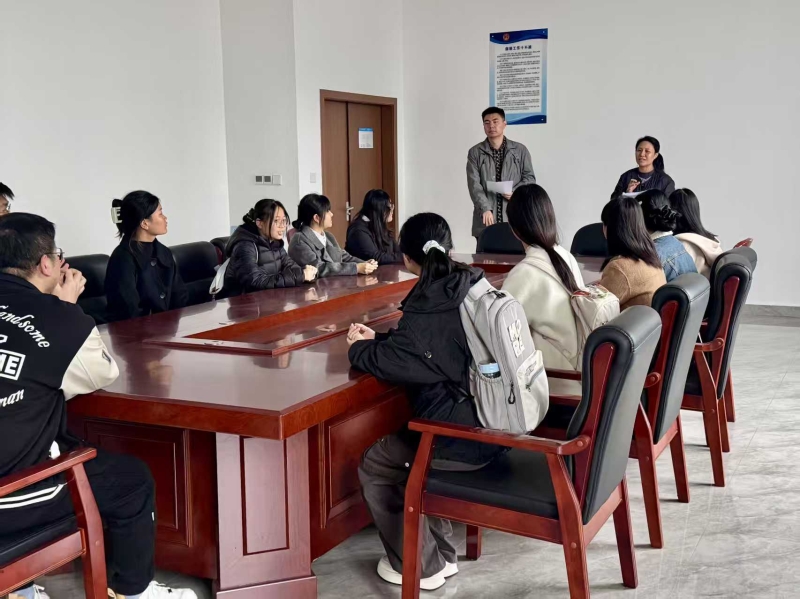 在司法实践中提升能力——法学专业前往郑铁中院开展毕业实习