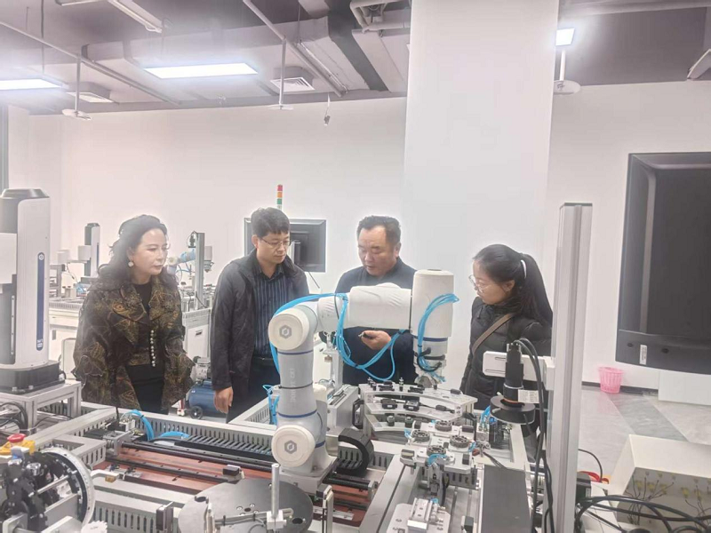 深化校企协同，共促实践育人 ——工学院教师赴洛阳大学生实习实训中心走访调研