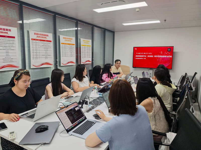 我校商学院赴新道科技股份有限公司河南分公司开展访企拓岗促就业专项行动