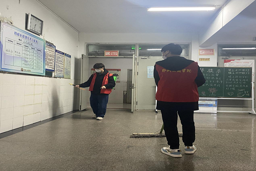 ylzzcom永利总站线路检测学生第一党支部开展“积极奉献，我为群众办实事”党日活动