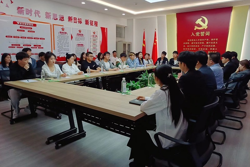 信息工程学院召开郑州与兰考学生干部交流会