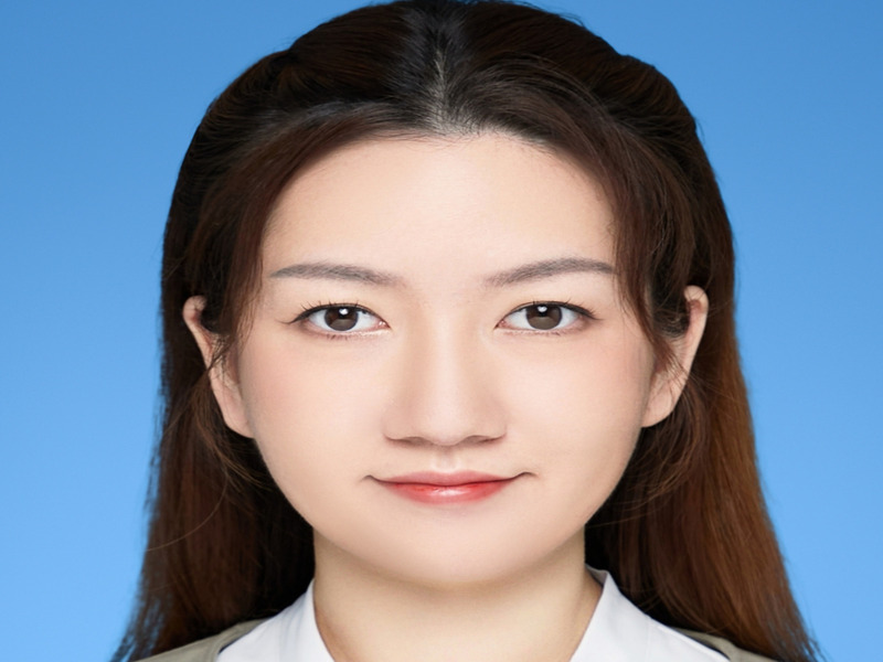 李怡萱