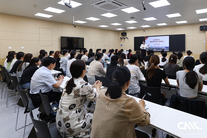 郑州工商学院 强化内涵 彰显特色 培养高素质应用型人才