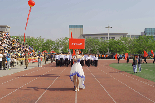 10工学院2队_副本.jpg