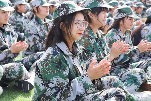 学生特写 (5).jpg