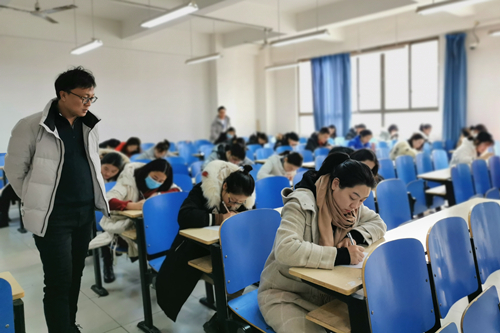 贾处巡视.jpg