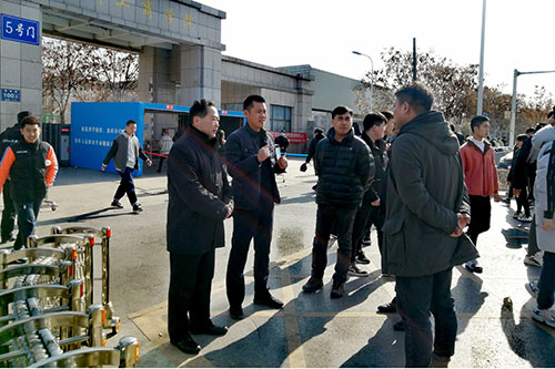 郑州市公安交警六中队领导莅临我校调研指导工作
