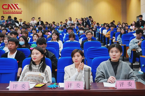 郑州工商学院（兰考校区）举办心中有歌唱响党主题校园歌手大赛