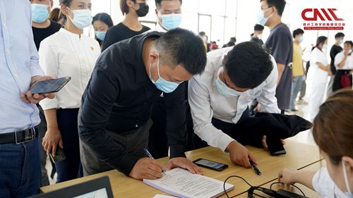 郑州工商学院（兰考校区）进行第二批新冠疫苗接种工作