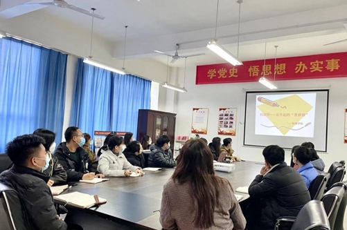 财税学院开展辅导员素质能力提升暨防范非法校园贷专题培训会
