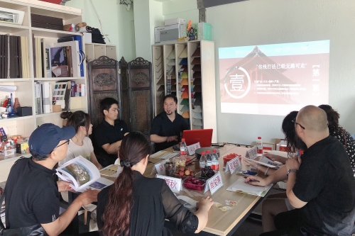 副校长王覃秋一行赴黄河文创（河南）产业研究院有限公司开展访企拓岗专项活动