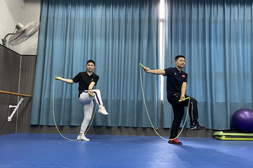 3.速度跳绳教研活动_副本.jpg