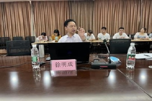 郑州师范学院徐明成教授应邀到信息工程学院做新聘教师培训